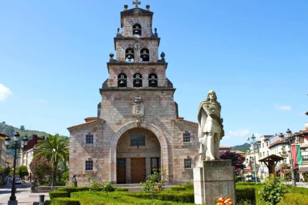 Plaza Central Cangas De Onis Luaran gambar